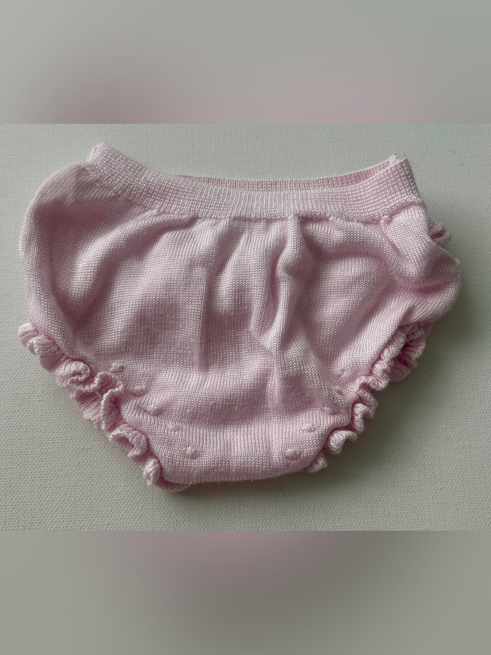 Mayoral girl’s Light Pink Knit Diaper Cover with Ruffle Trim.  Size Newborn.
